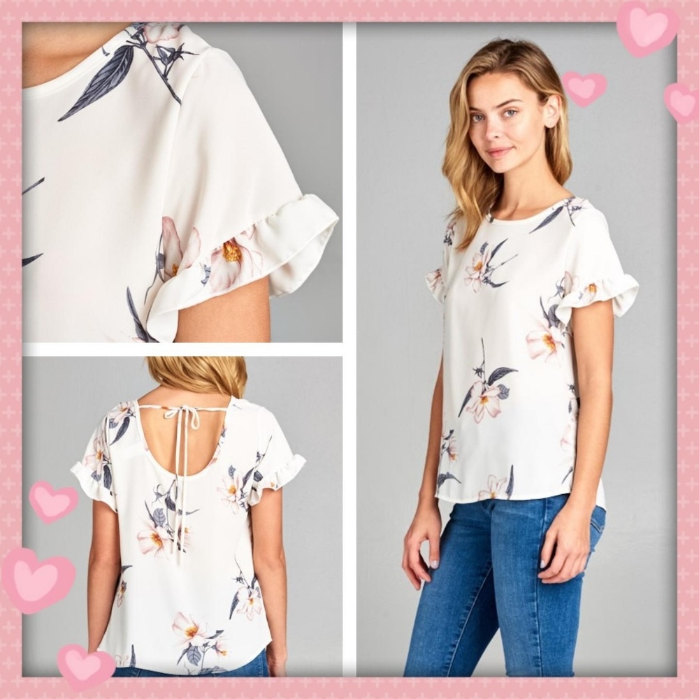 LAST 1 💮 Ivory Floral Blouse 💮